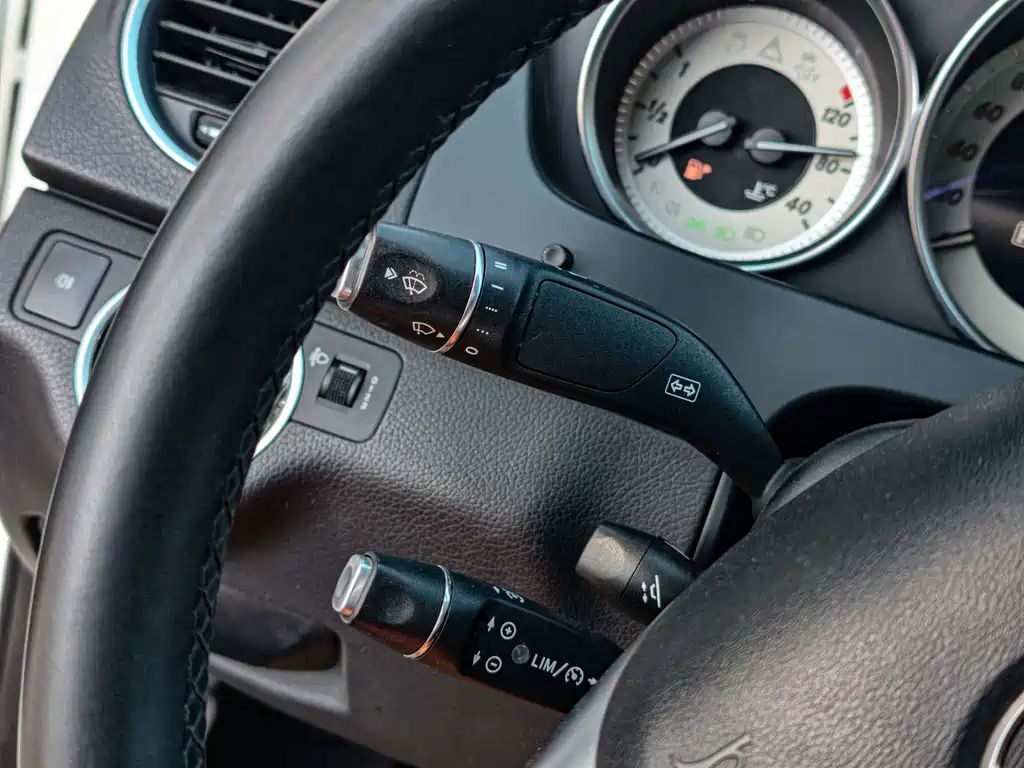 Mercedes-Benz C-Class — миниатюра 16