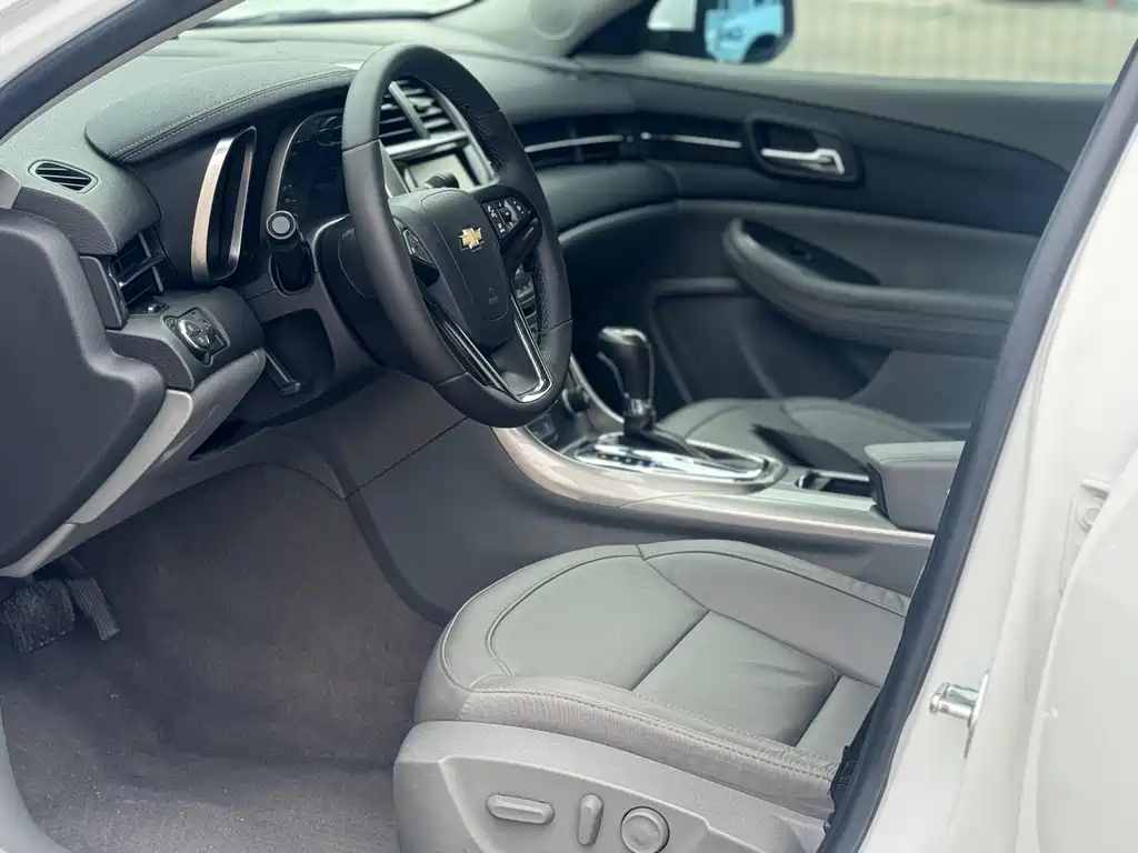 Chevrolet Malibu 2013 2.0L AT Luxury