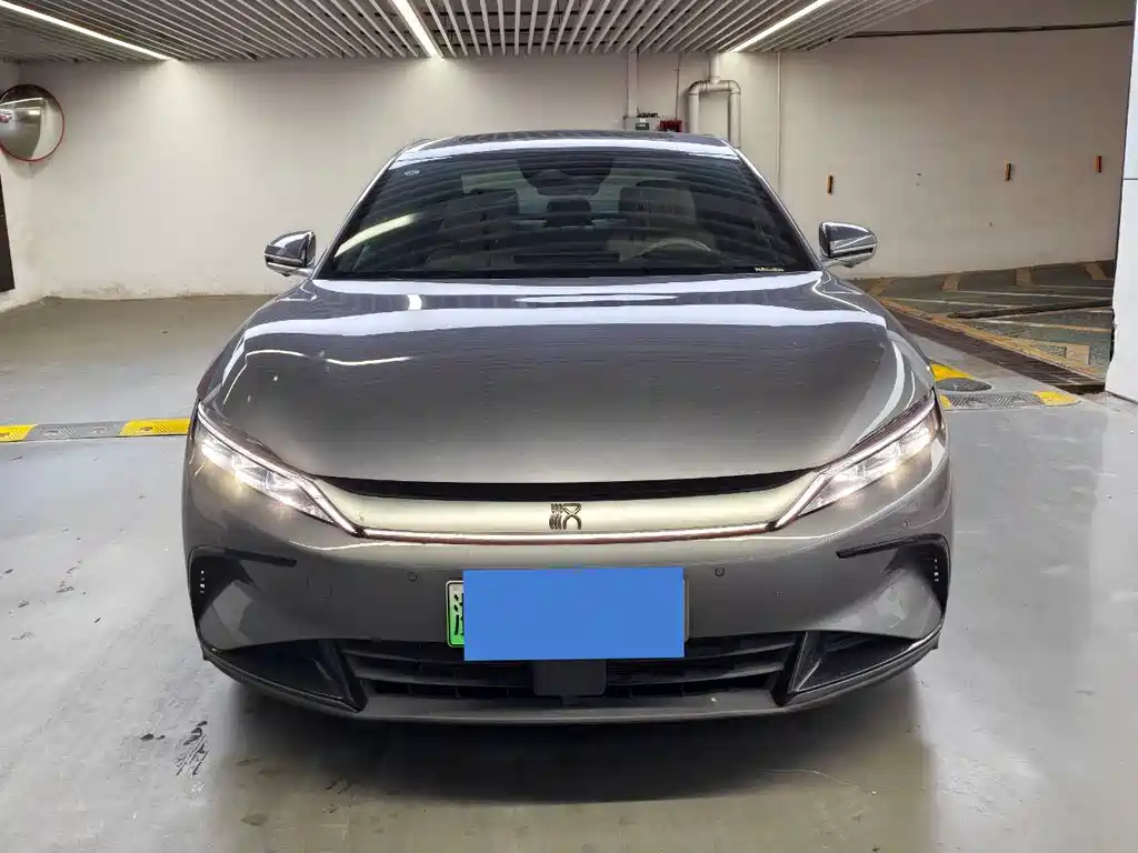 BYD Han — миниатюра 2