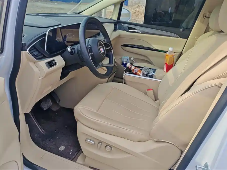 BUICK GL8 NEW ENERGY