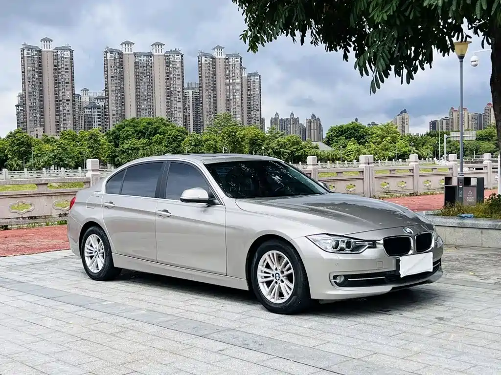 BMW 3 Series — миниатюра 3