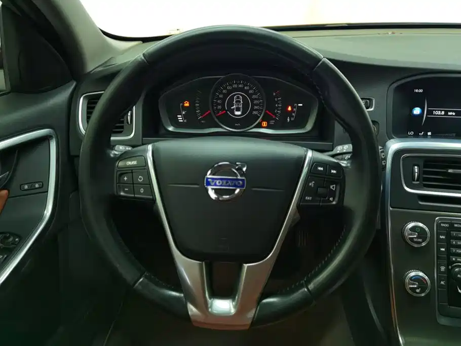 Volvo V60 — миниатюра 15