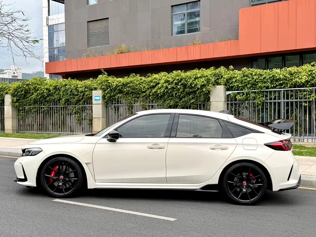 Honda Civic 2023 2.0T 420TURBO TYPE R