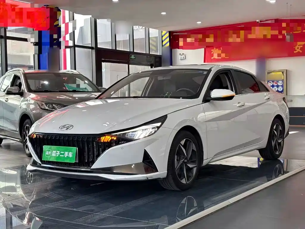 Hyundai Elantra — миниатюра 2