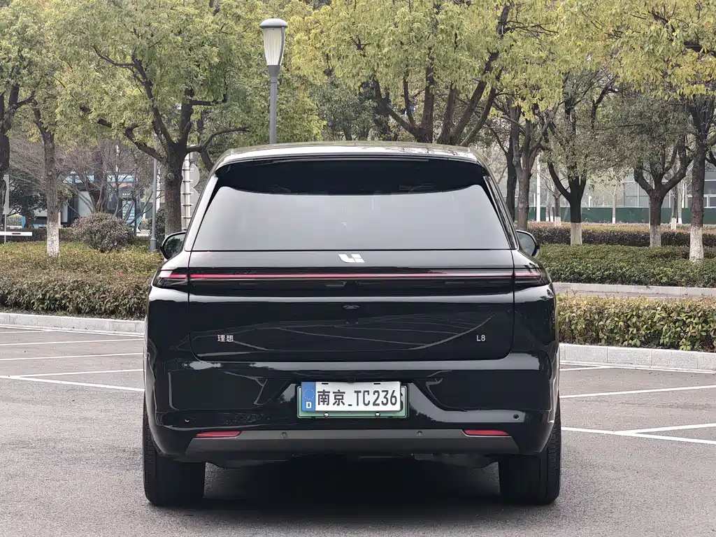 Li Auto IDEAL L8