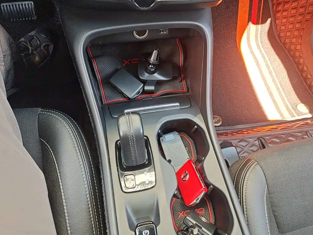 Volvo XC40 — миниатюра 14