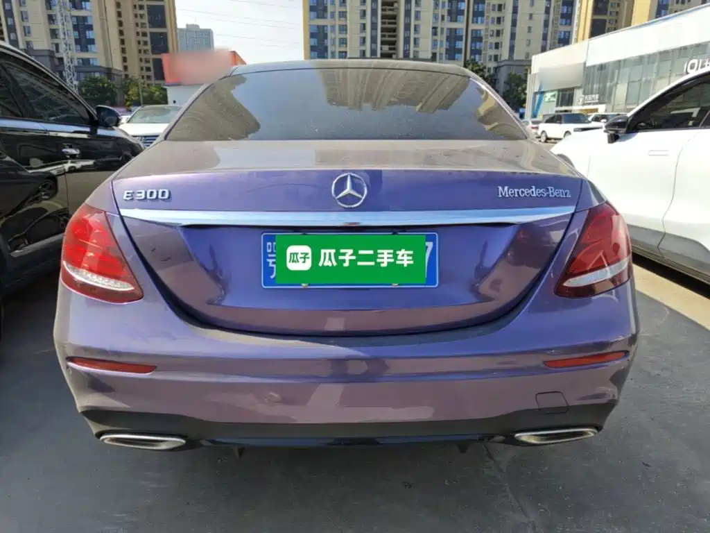 Mercedes-Benz E-Class (Import) — миниатюра 6