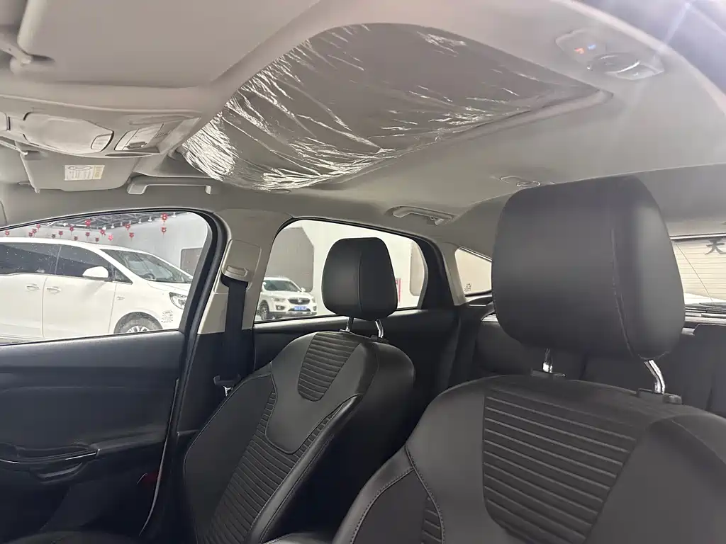 Ford Focus — миниатюра 10