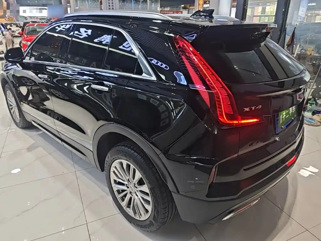 Cadillac XT4 — миниатюра 5