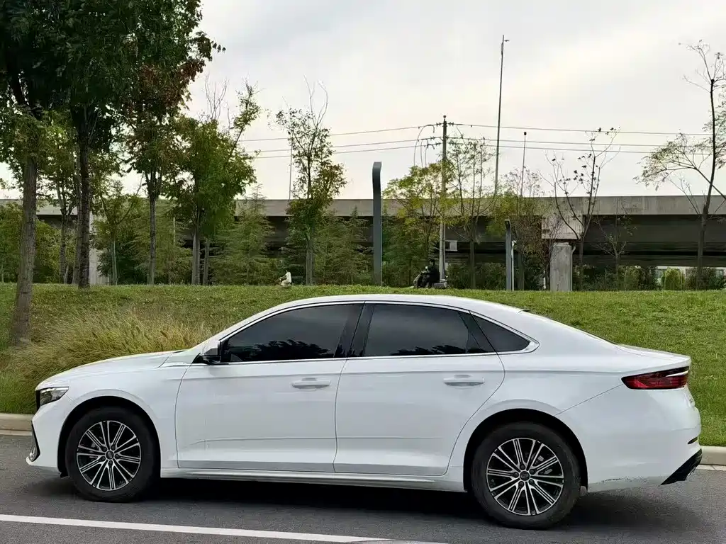 Geely Xingrui — миниатюра 3