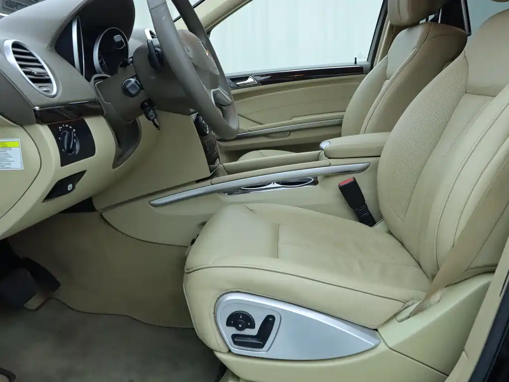 Mercedes-Benz GL 2010 GL 550 4MATIC