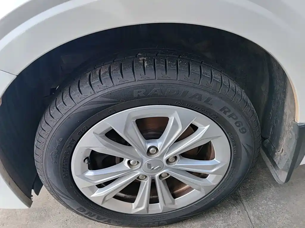 Wuling Jiachen — миниатюра 23