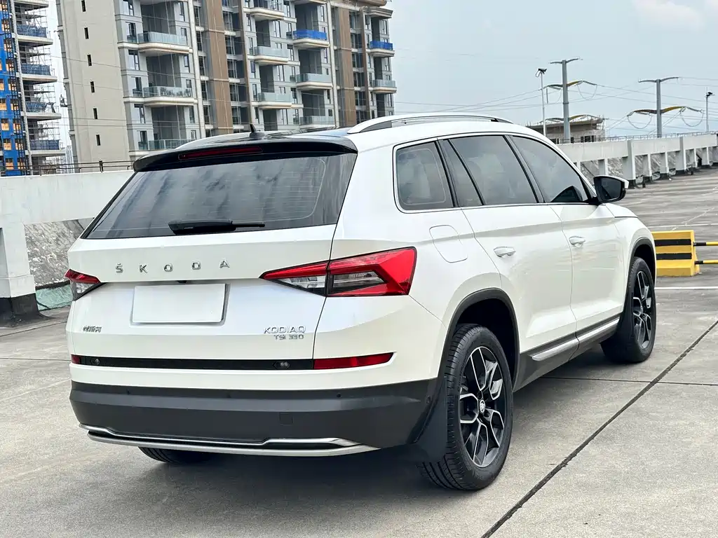 Skoda Kodiaq — миниатюра 4
