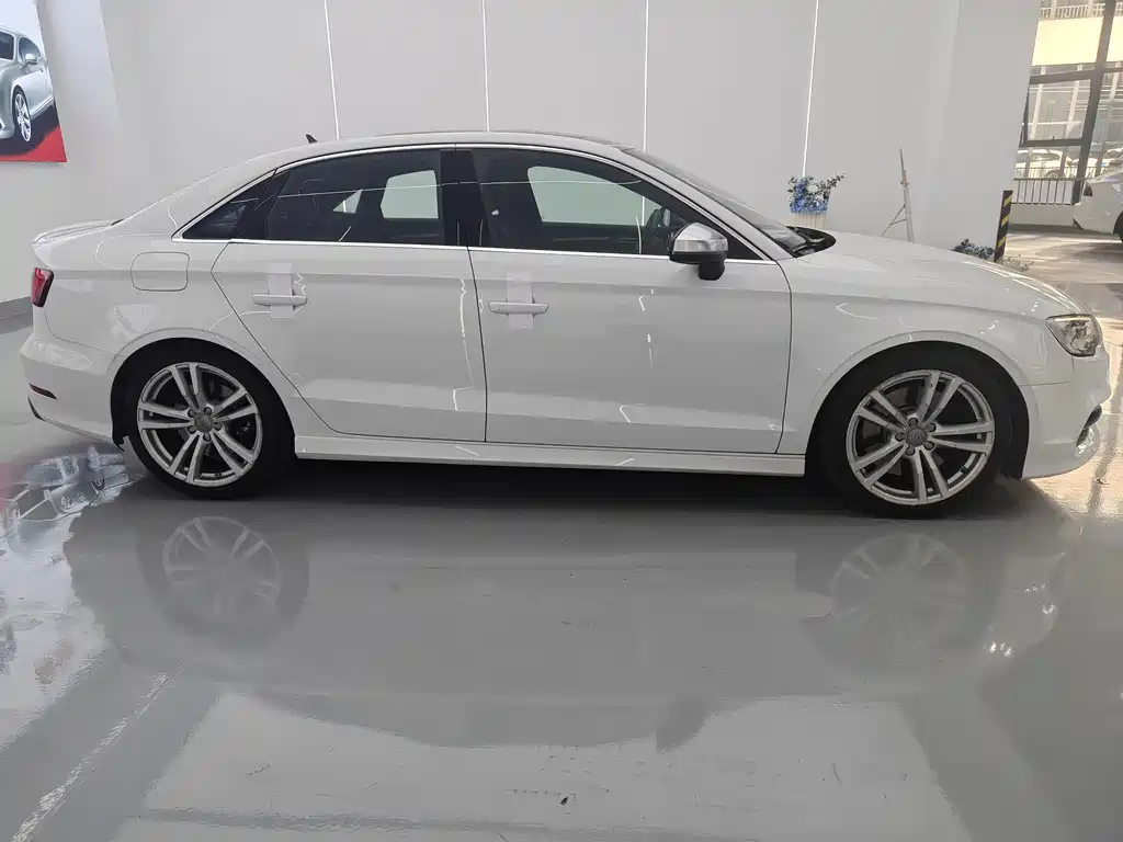 Audi S3 — миниатюра 4