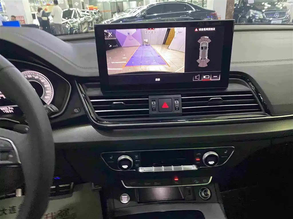 Audi Q5L — миниатюра 9