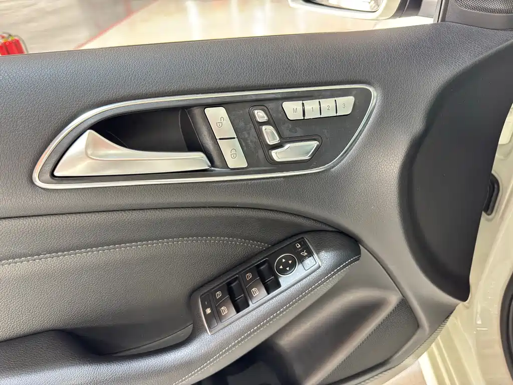 Mercedes-Benz B-Class — миниатюра 17