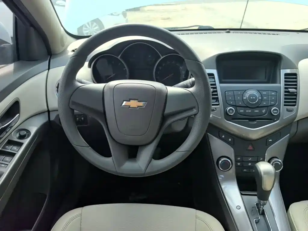 Chevrolet Cruze — миниатюра 11