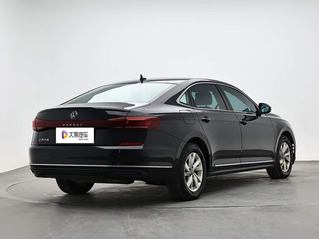 Volkswagen Passat 1.4 л 2025 г. Чёрный, пробег 48200 км