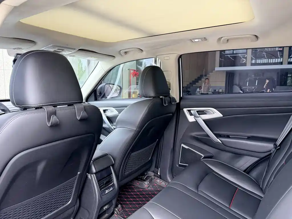 Geely Boyue — миниатюра 12