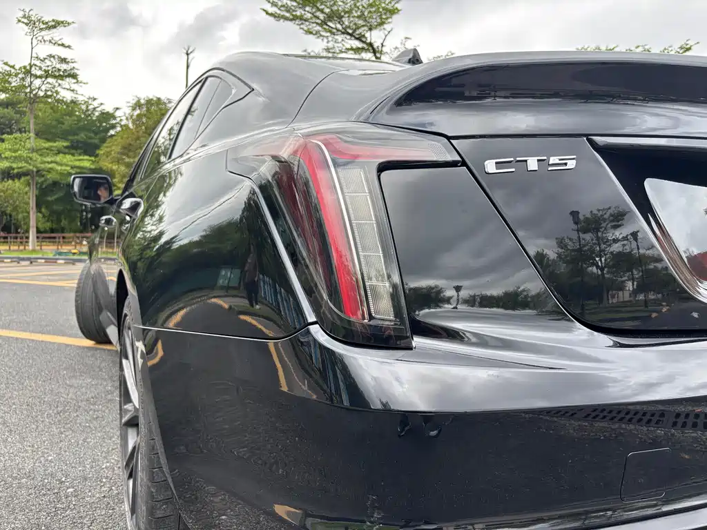 Cadillac CT5 — миниатюра 9