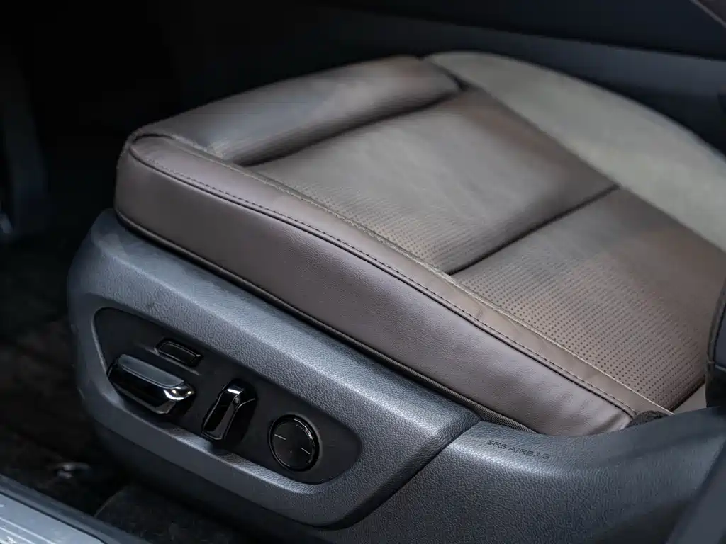 Lexus RX New Energy — миниатюра 21