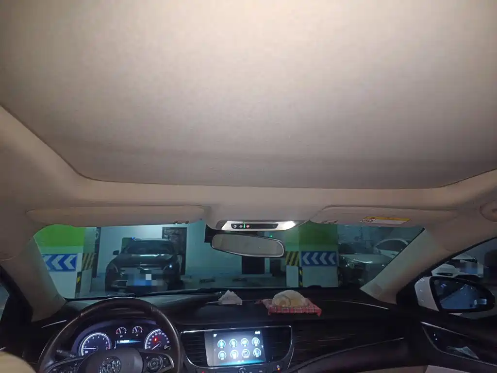 Buick LaCrosse — миниатюра 9