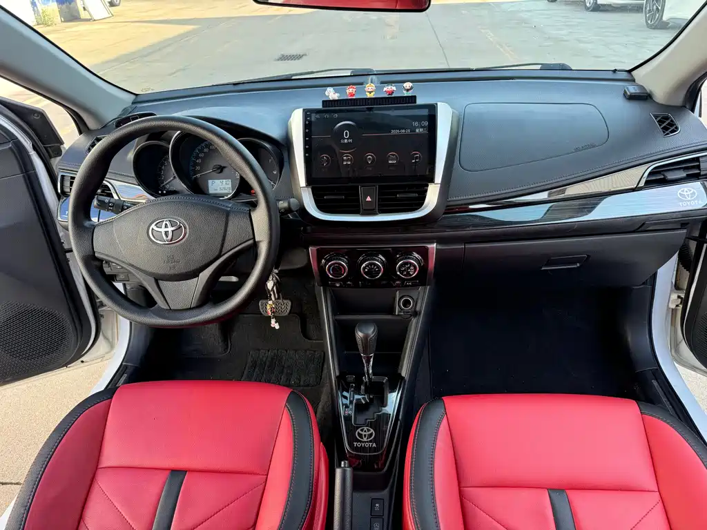 Toyota Yaris L — миниатюра 4