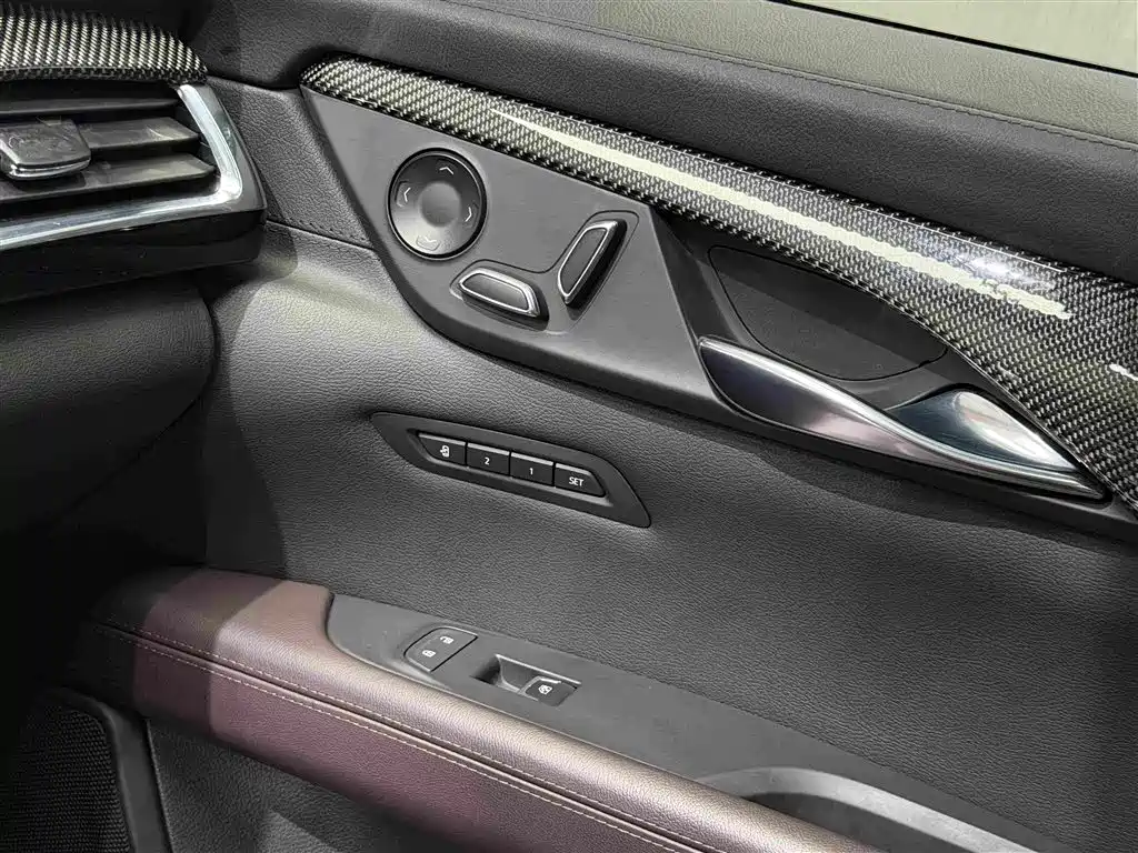 Cadillac CT6 — миниатюра 17