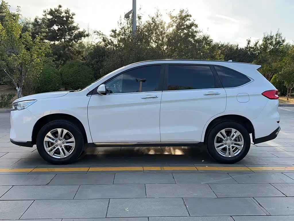 Haval M6 — миниатюра 8