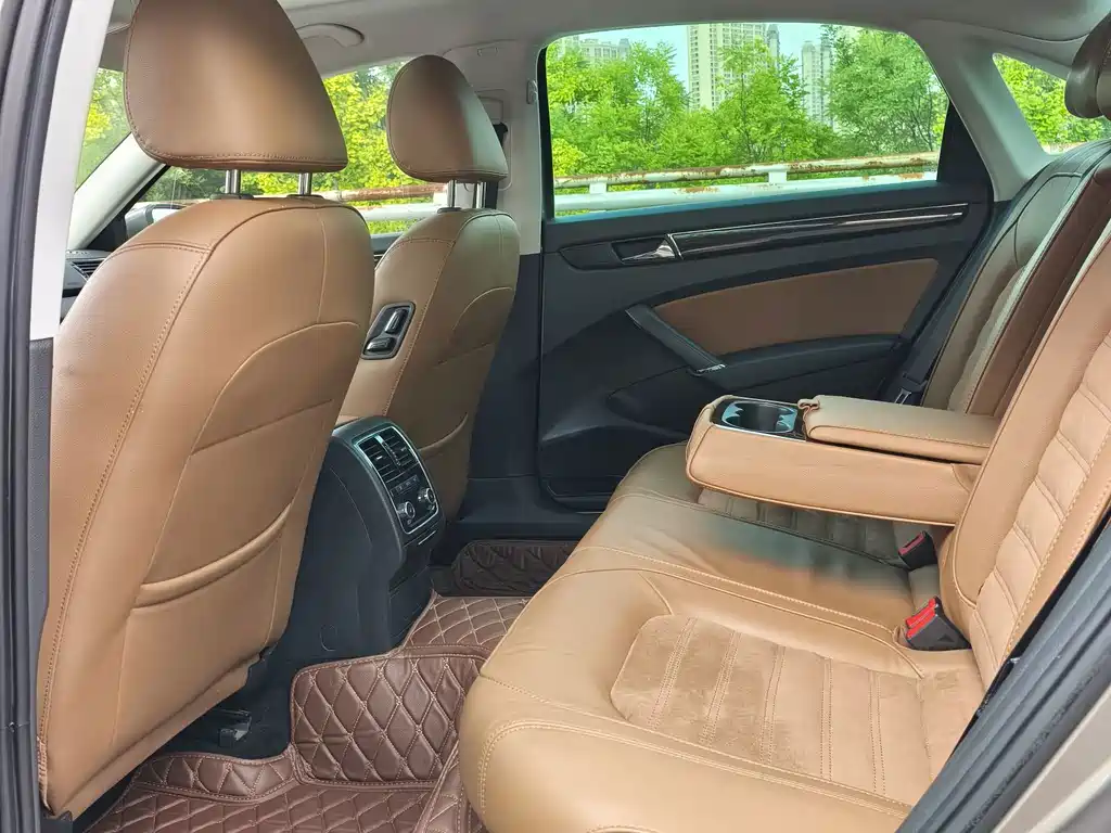 Volkswagen Passat — миниатюра 9