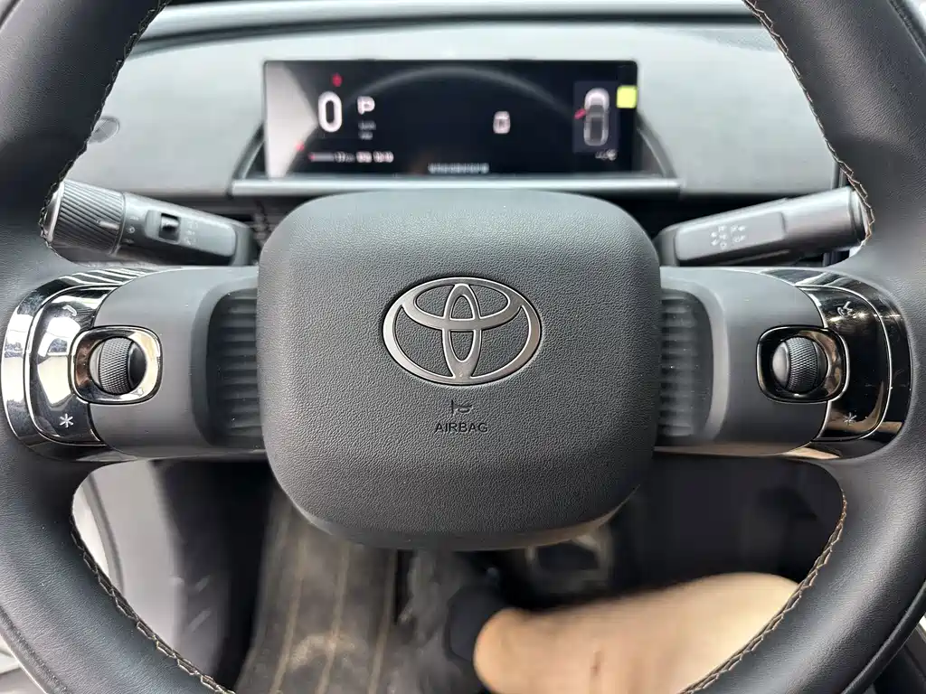 Toyota bZ3X - фото 14