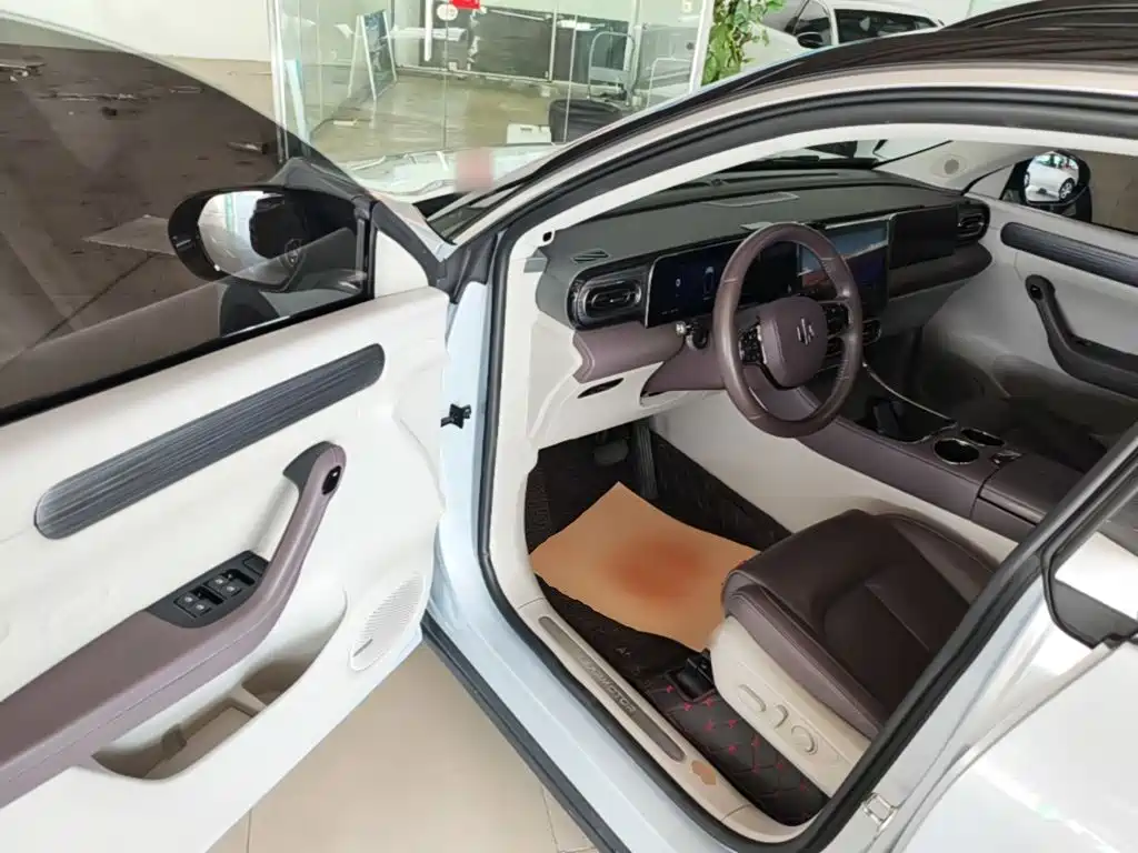 Leapmotor Leapmotor C11 — миниатюра 16