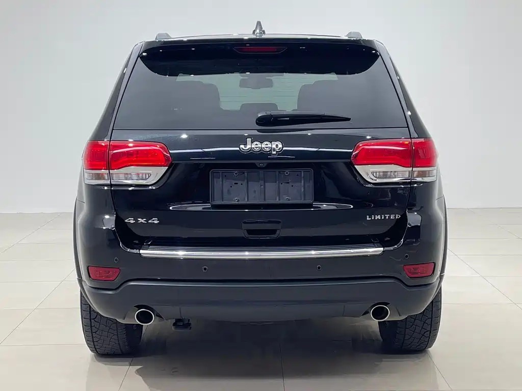 Jeep Grand Cherokee (Import) — миниатюра 5