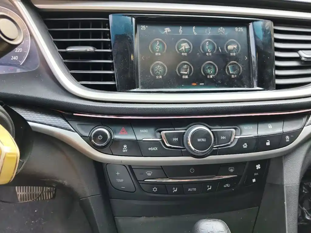 Buick Excelle — миниатюра 13