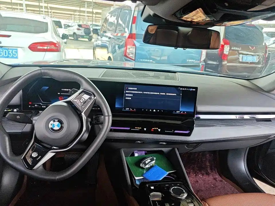 BMW 5 Series — миниатюра 9