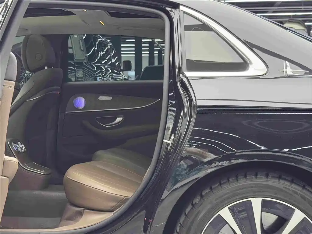 Mercedes-Benz E-Class New Energy — миниатюра 9
