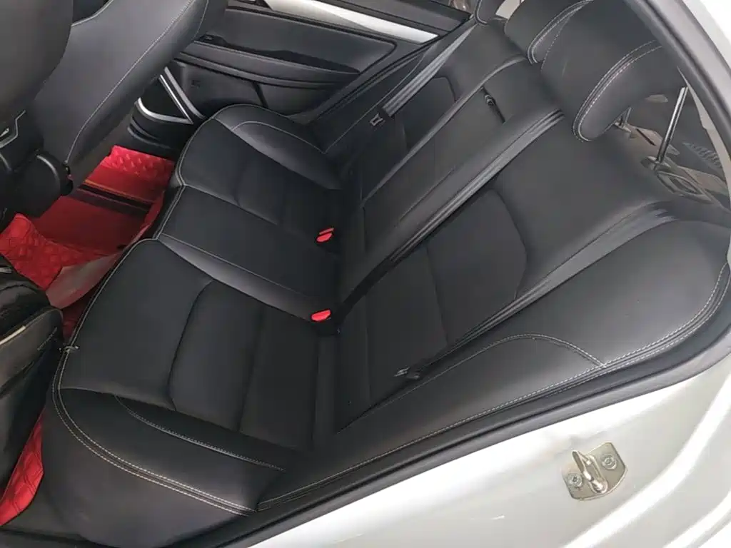 Geely Emgrand — миниатюра 17