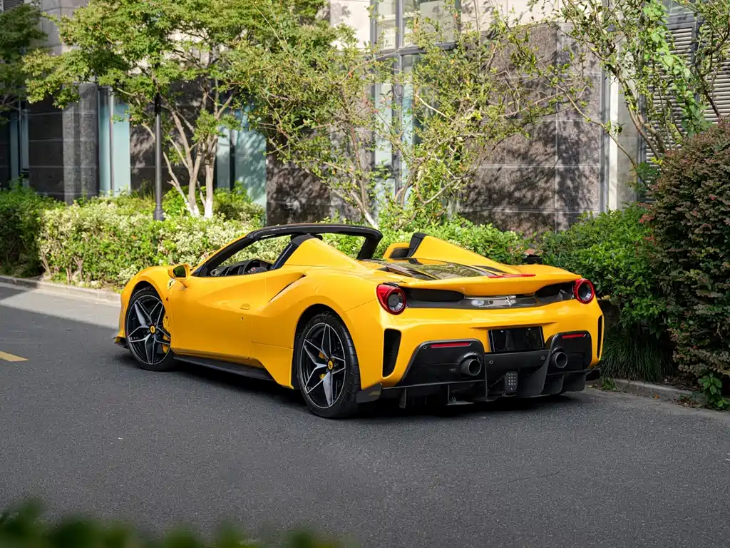 Ferrari 488 — миниатюра 17