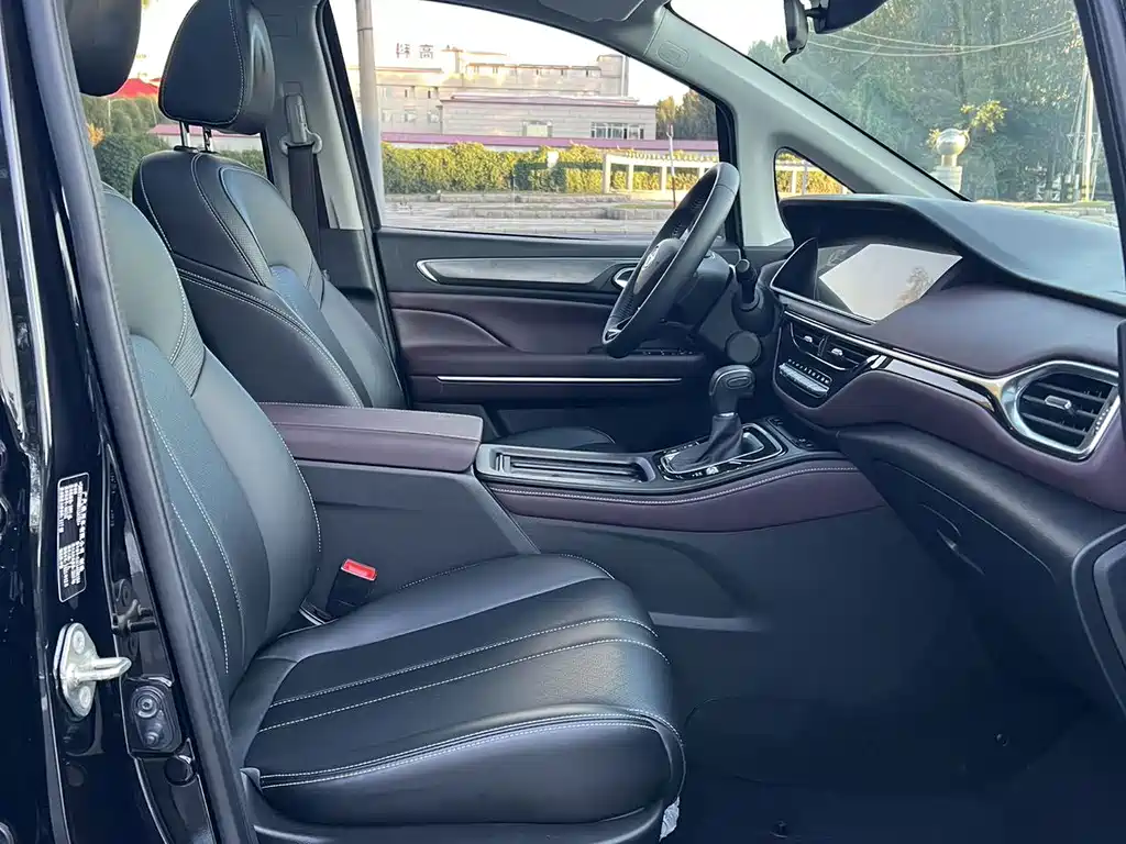 GAC Motor Trumpchi M6 — миниатюра 11