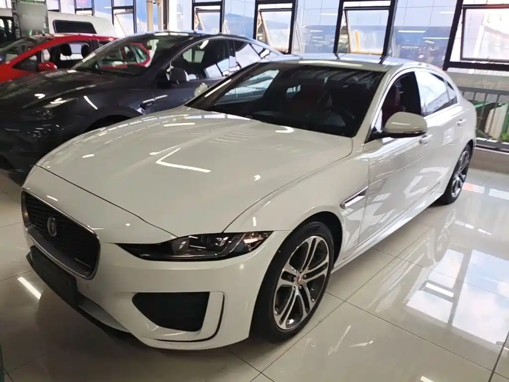 Jaguar XEL — миниатюра 2