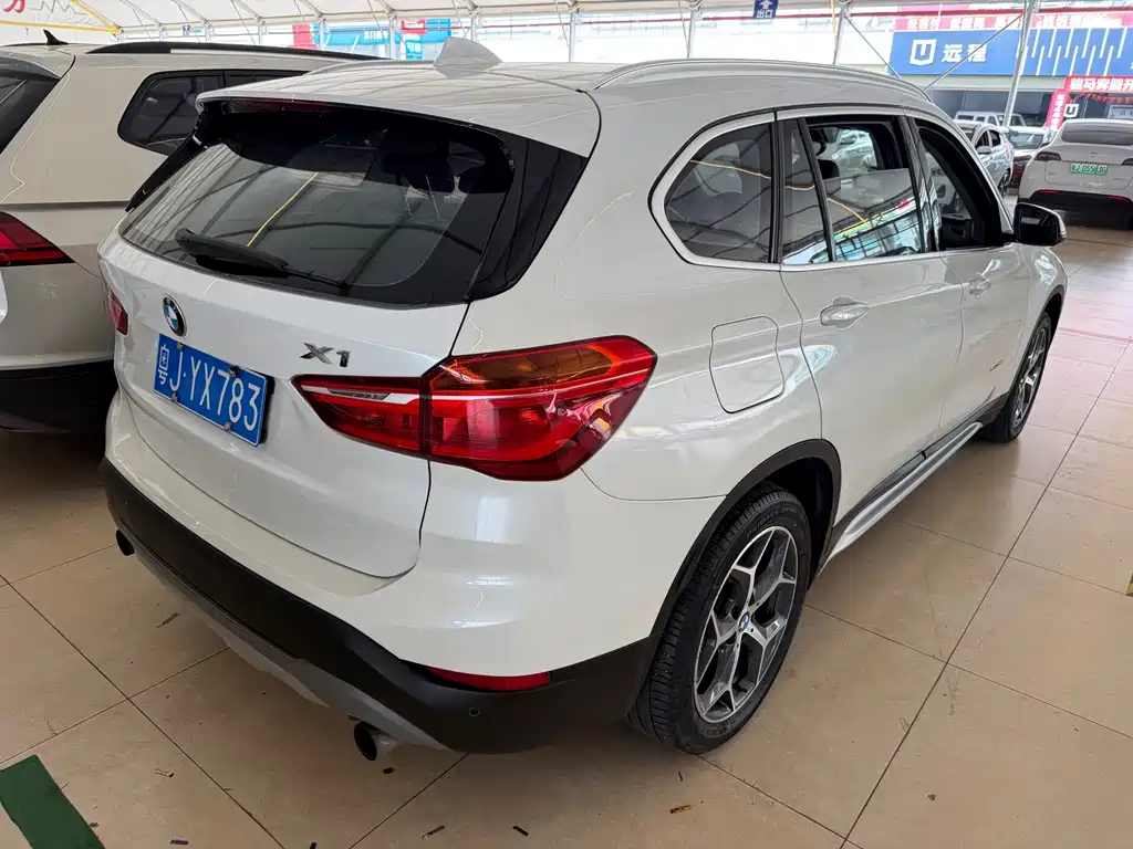 BMW X1 — миниатюра 8