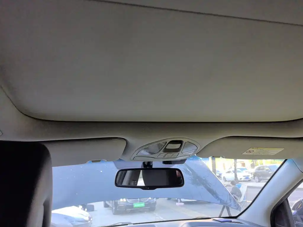 Hyundai Santa Fe — миниатюра 9