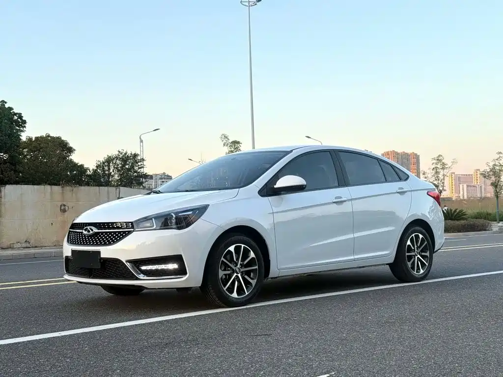 Chery Arrizo 5