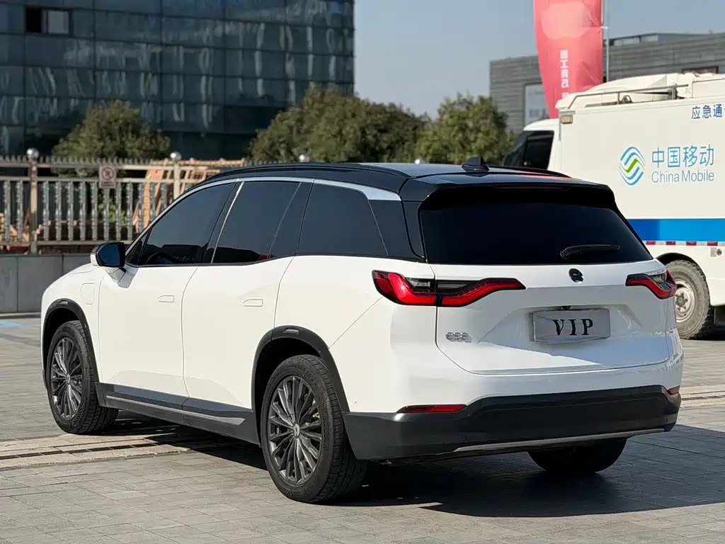 NIO NIO ES8