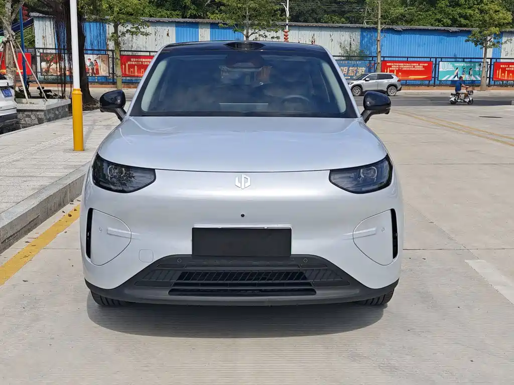 Leapmotor Leapmotor A10 — миниатюра 2