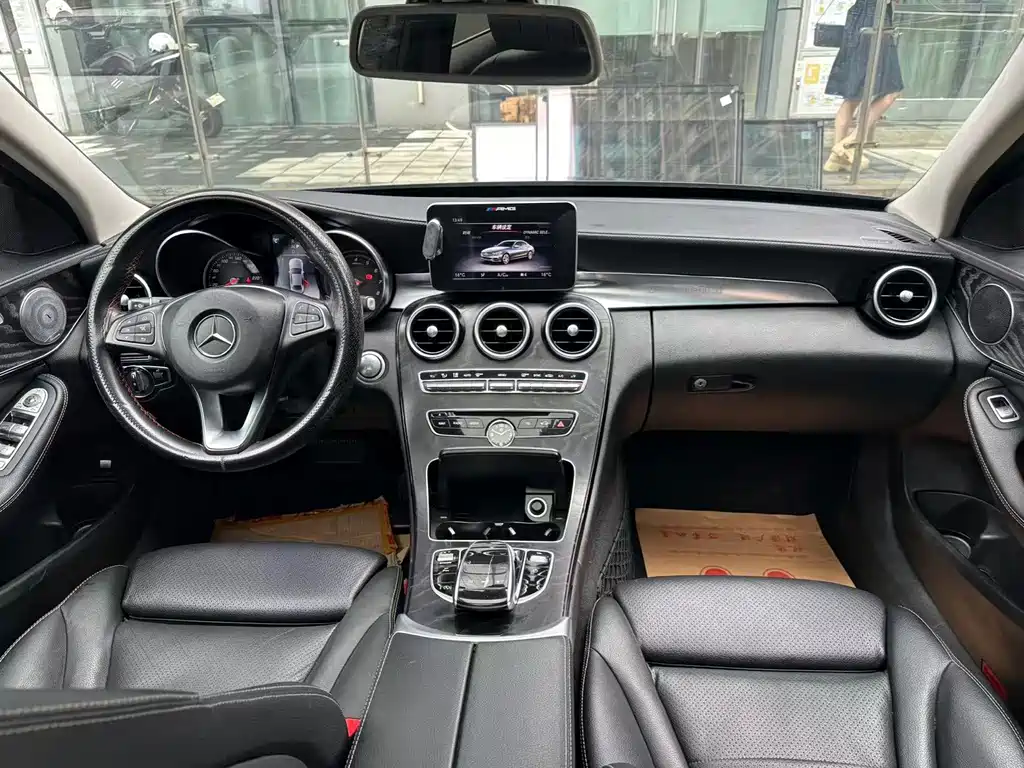 Mercedes-Benz C-Class — миниатюра 7