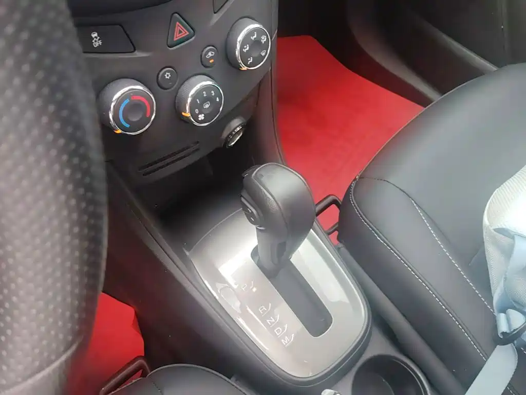 Chevrolet Trax — миниатюра 14