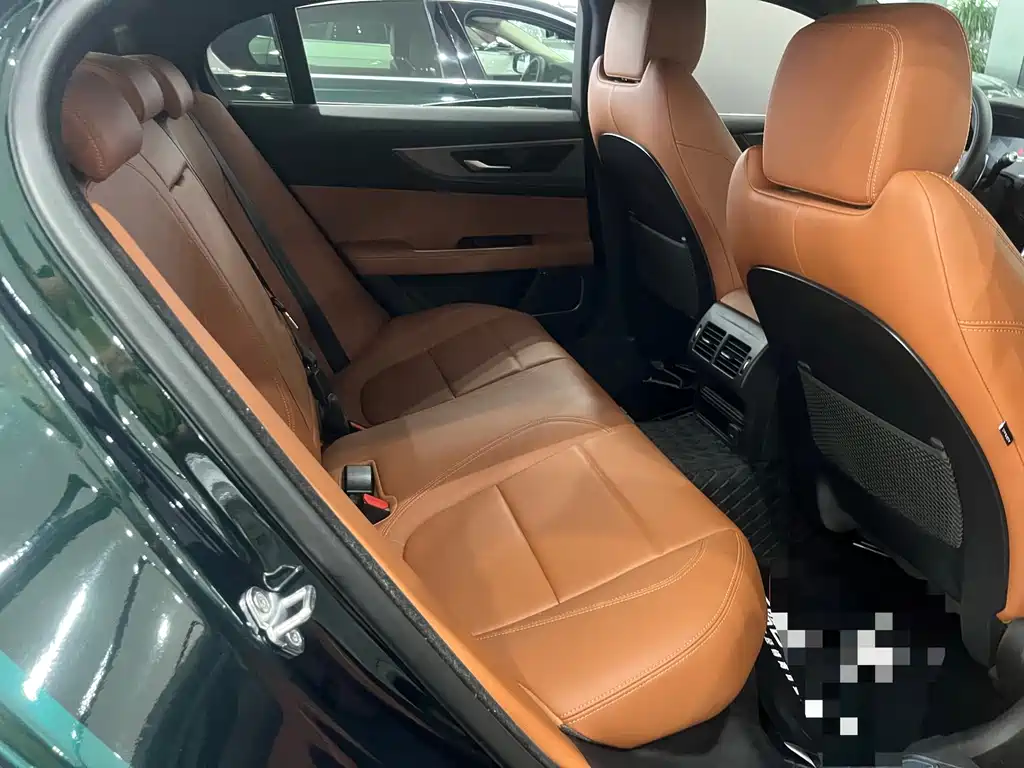 Jaguar XEL — миниатюра 6