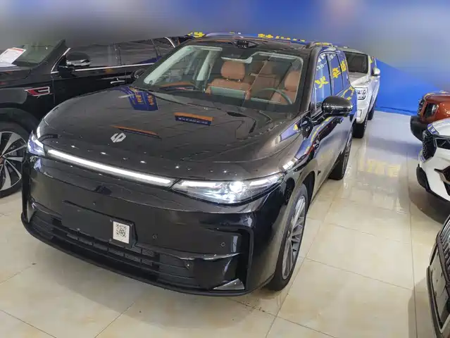 2025 Leapmotor C16