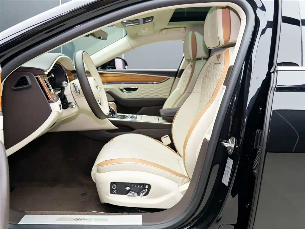 BENTLEY FLYING SPUR PLUG IN HYBRID